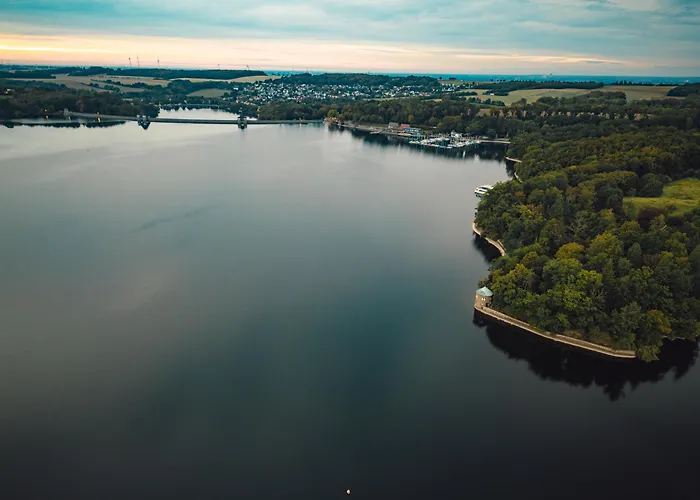Moehneblick - Seeblick, Dachterrasse, Pool, Sauna, Waldnaehe Appartement Möhnesee