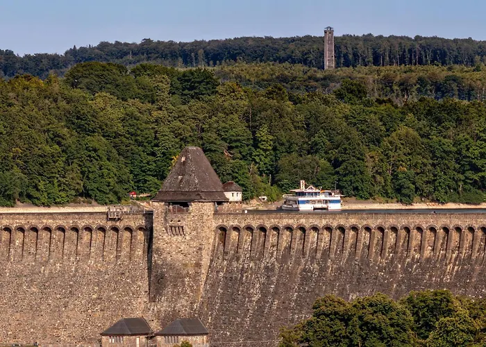 Moehneblick - Seeblick, Dachterrasse, Pool, Sauna, Waldnaehe